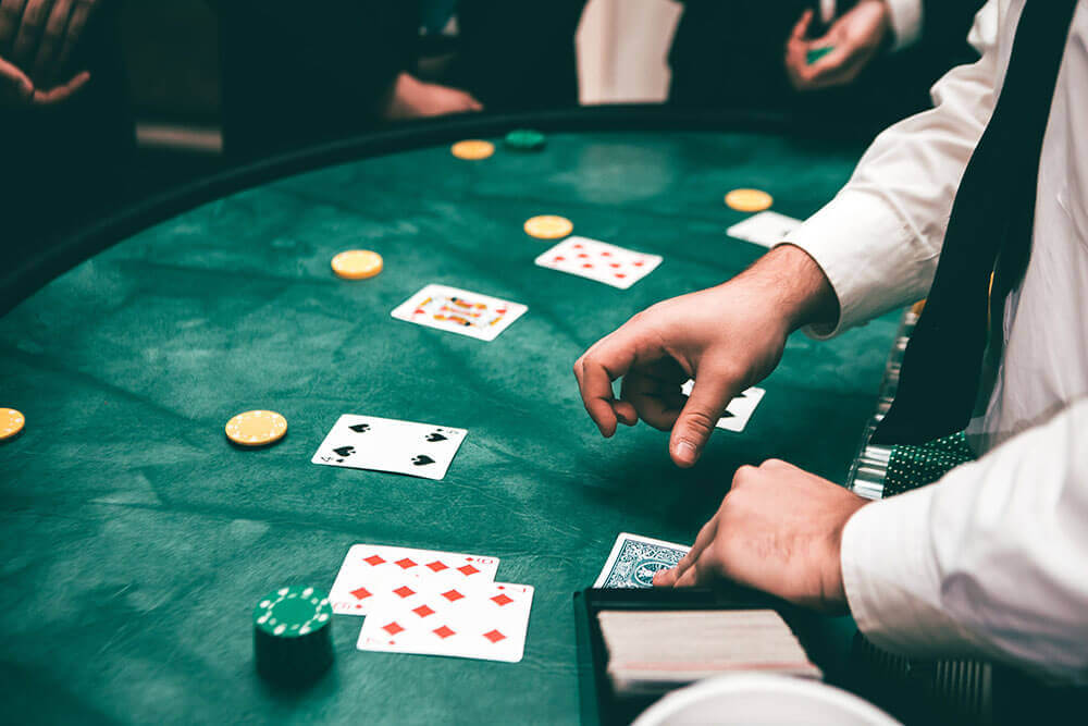 Покерный подиум: взгляд на лето онлайн, живые победители на международной покерной сцене